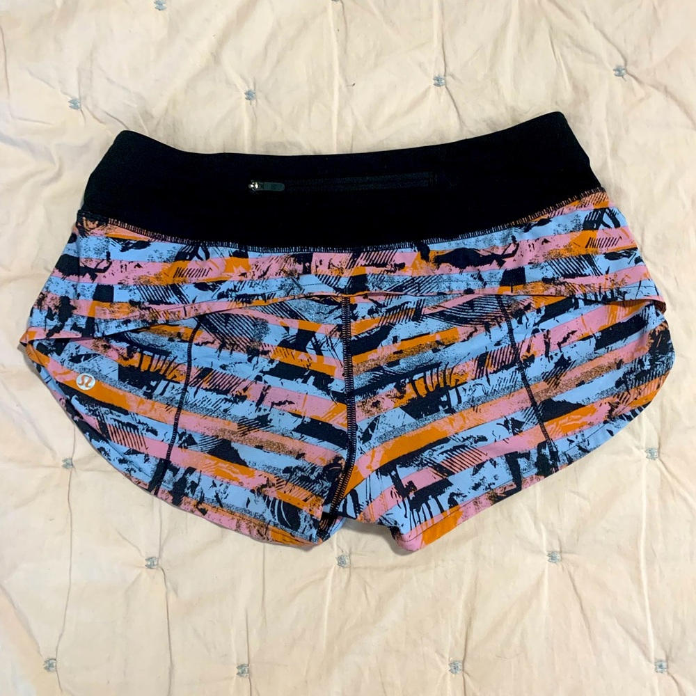 Lululemon speed shorts size 4 with 2.5” inseam